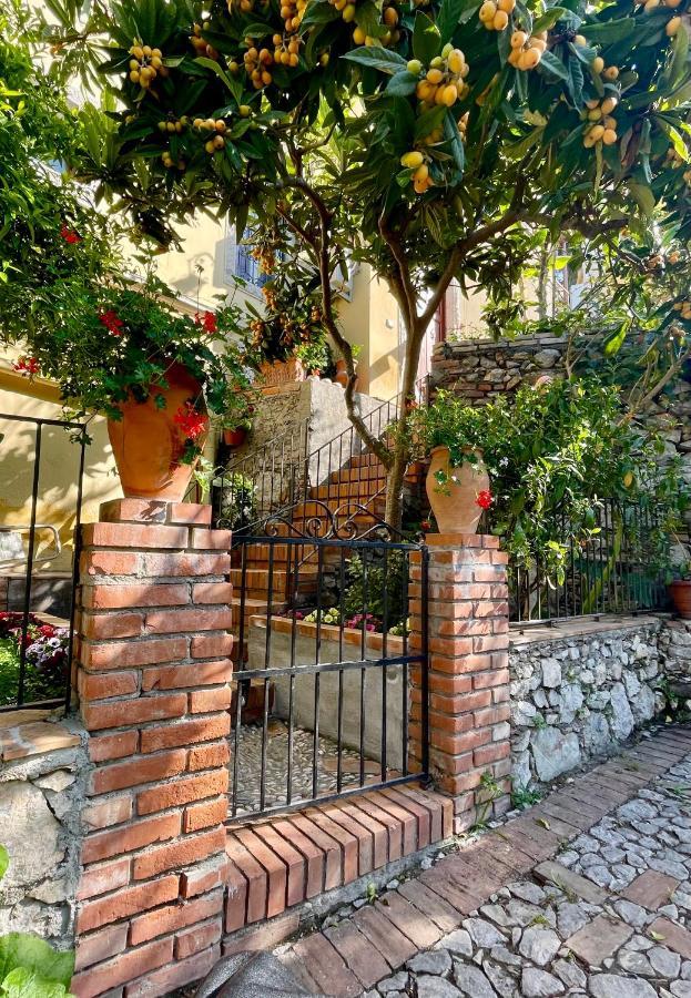 Charme House Taormina Vila Exterior foto